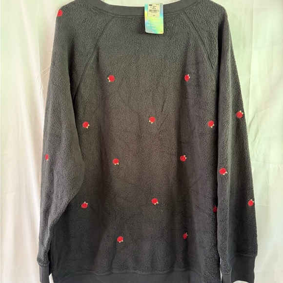 NWT Victoria’s Secret Black Sweater and Pants Set with Red Accents - Picture 4 of 9